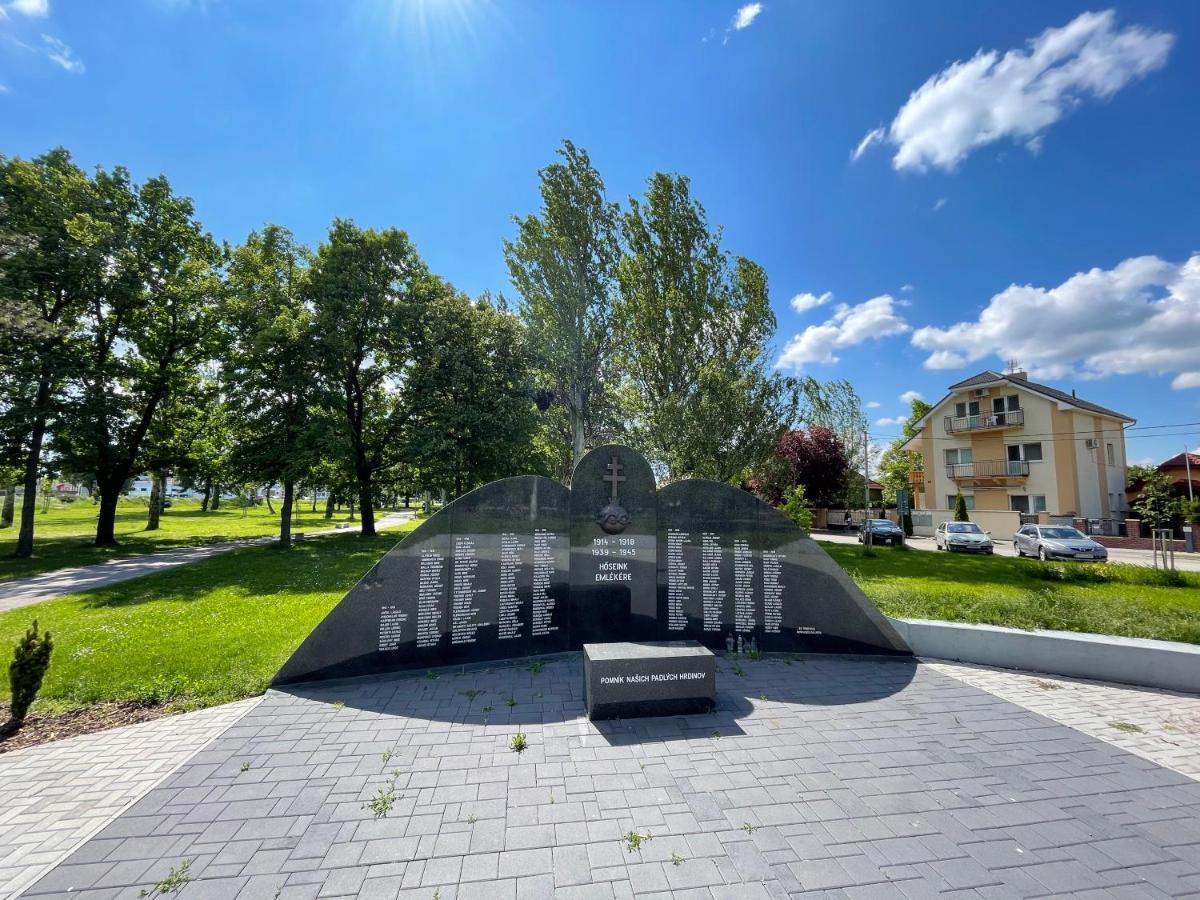 Apartmány Diana Dunajská Streda Esterno foto