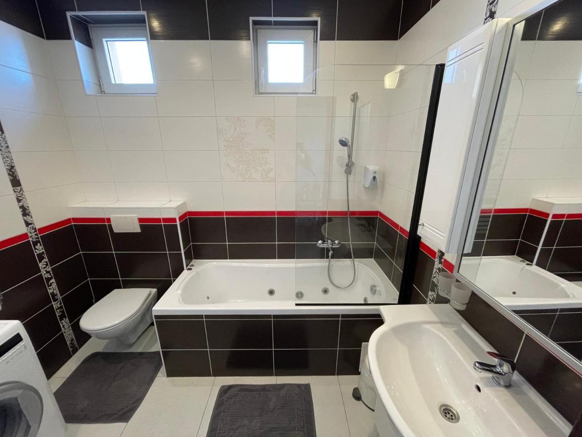 Apartmány Diana Dunajská Streda Esterno foto